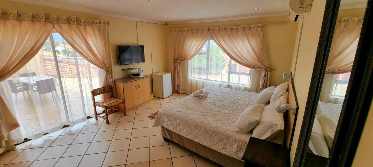 Asda Guesthouse Mogwase Buitenkant foto