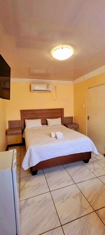 Asda Guesthouse Mogwase Buitenkant foto