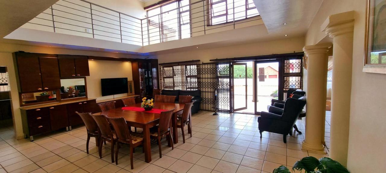 Asda Guesthouse Mogwase Buitenkant foto