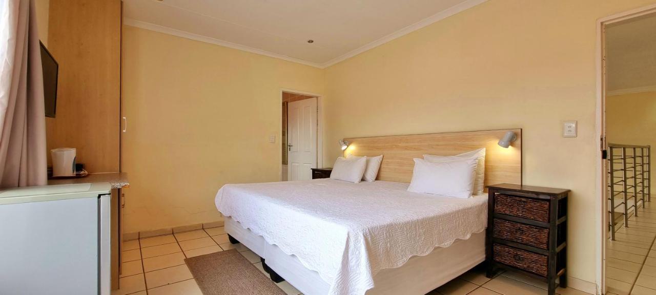 Asda Guesthouse Mogwase Buitenkant foto